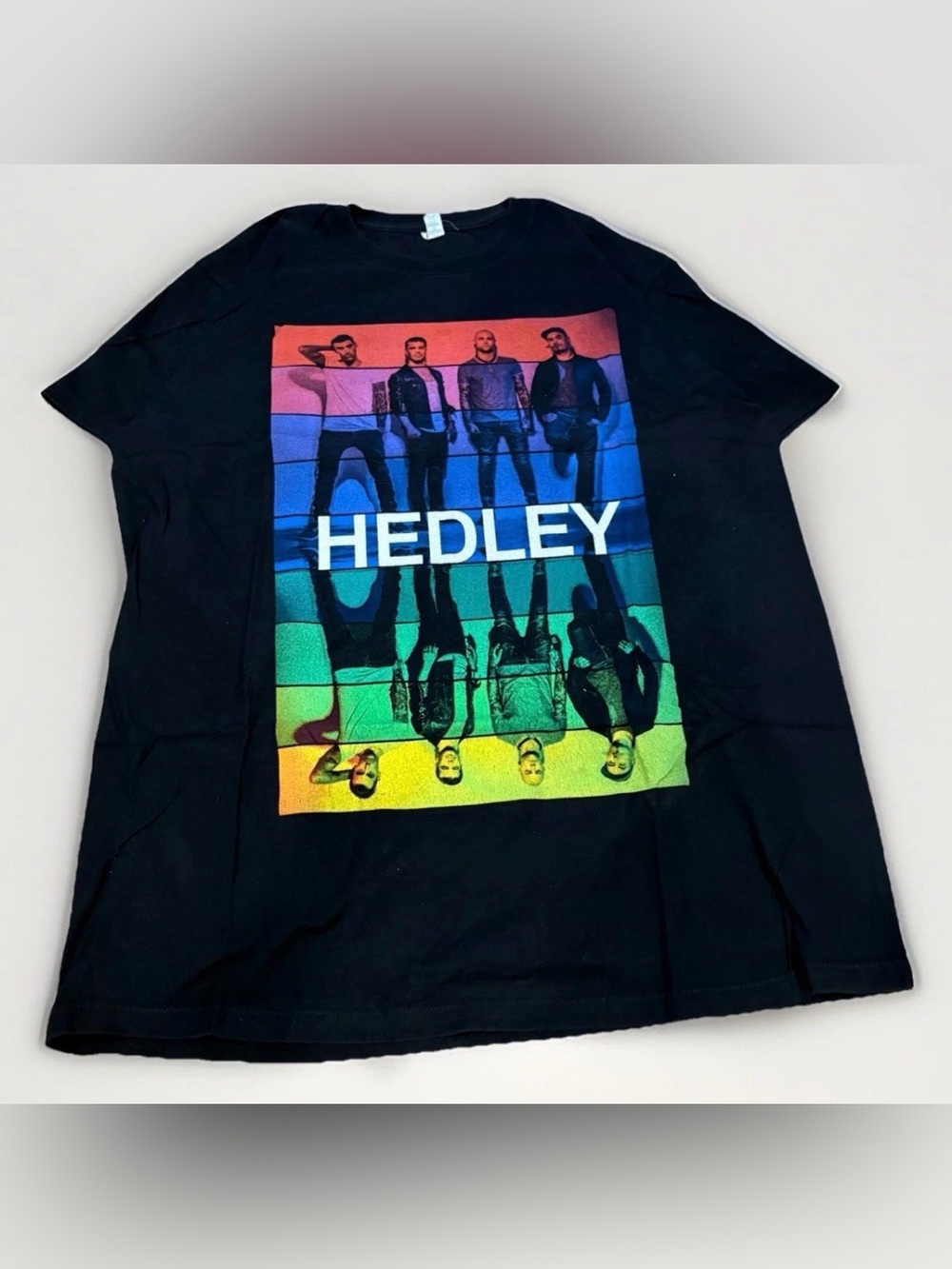 Hedley Concert T-Shirt Wild Live Tour Size Large Band Tee Rainbow Pop Rock